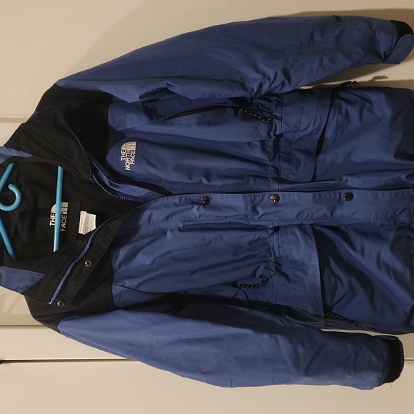 The North Face Blue and Black Jacket - Picture 7 of 8